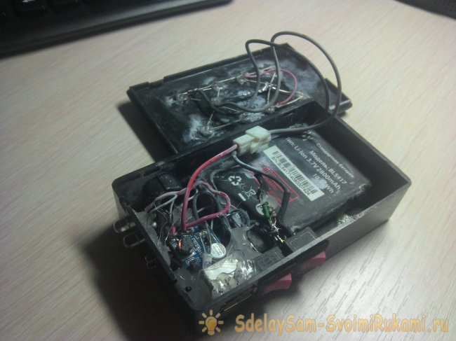 Power bank с фонариком