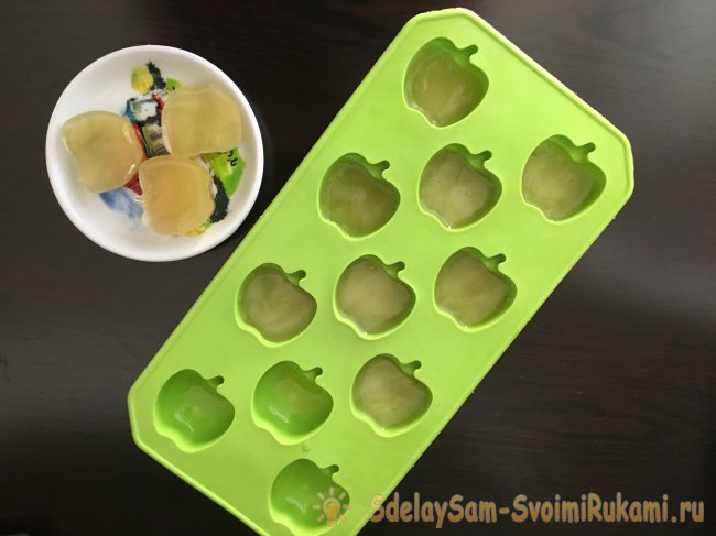 Тонизирующий лёд для лица из зеленого чая