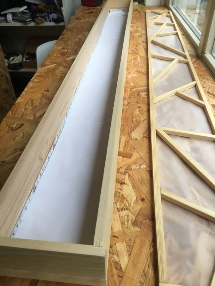 Потолочный светильник с узором