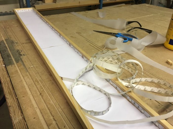 Потолочный светильник с узором