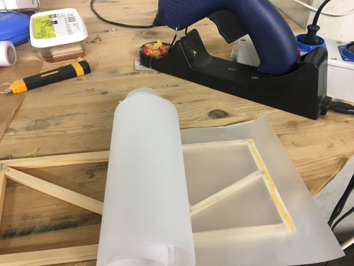 Потолочный светильник с узором