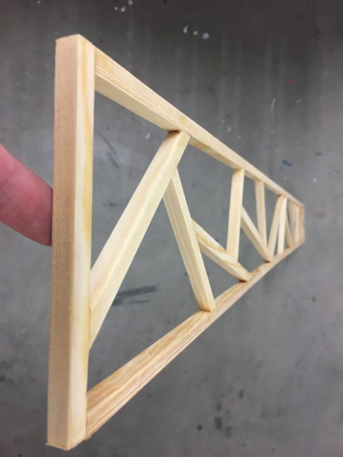 Потолочный светильник с узором