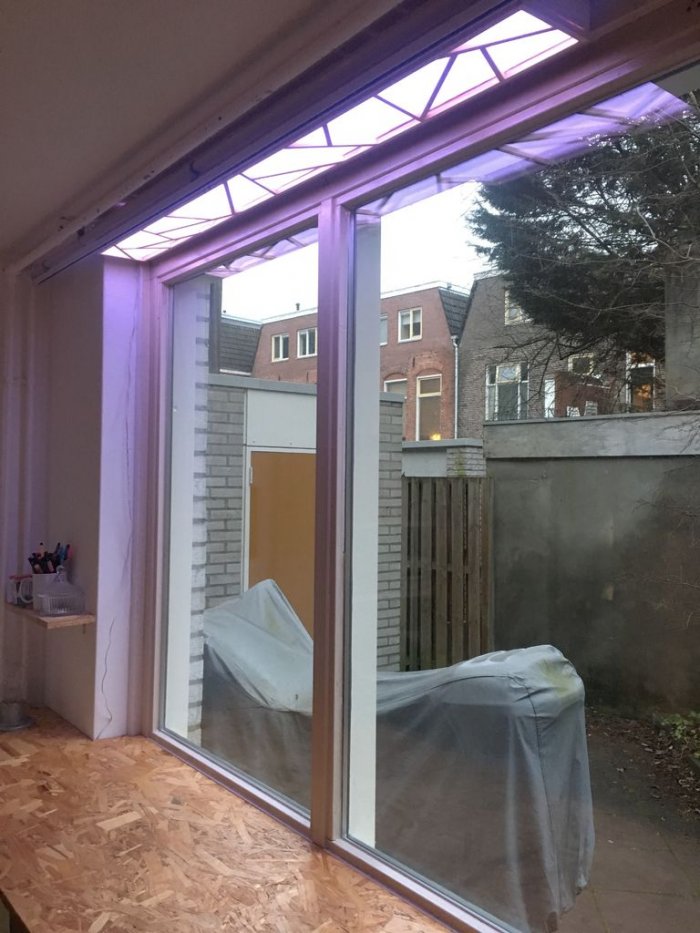 Потолочный светильник с узором