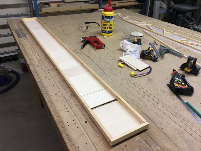 Потолочный светильник с узором