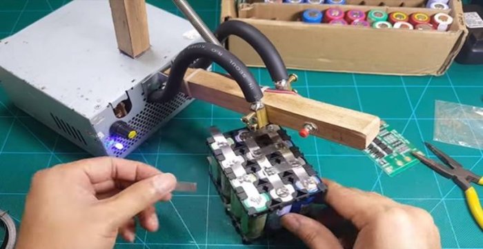 Аварийный светильник на 15 часов работы