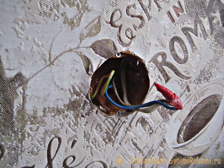 Как самостоятельно установить розетку