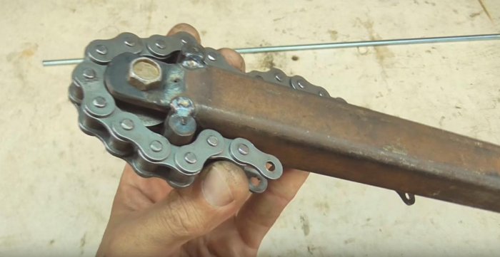 Простой труборез