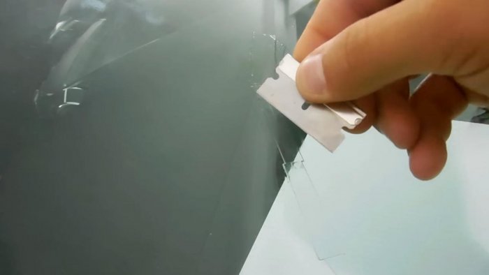 Как заделать трещину на лобовом стекле автомобиля