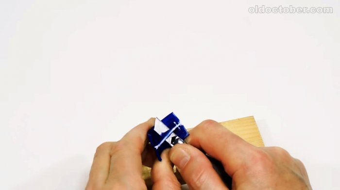 Нож для нарезки ленты из пластиковых бутылок
