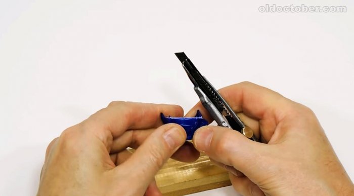 Нож для нарезки ленты из пластиковых бутылок