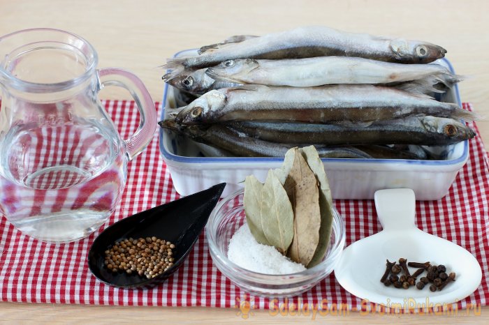 Мойва пряная малосольная