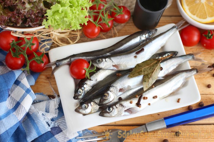 Мойва пряная малосольная