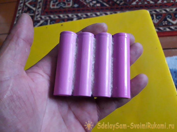 Мобильное зарядное устройство