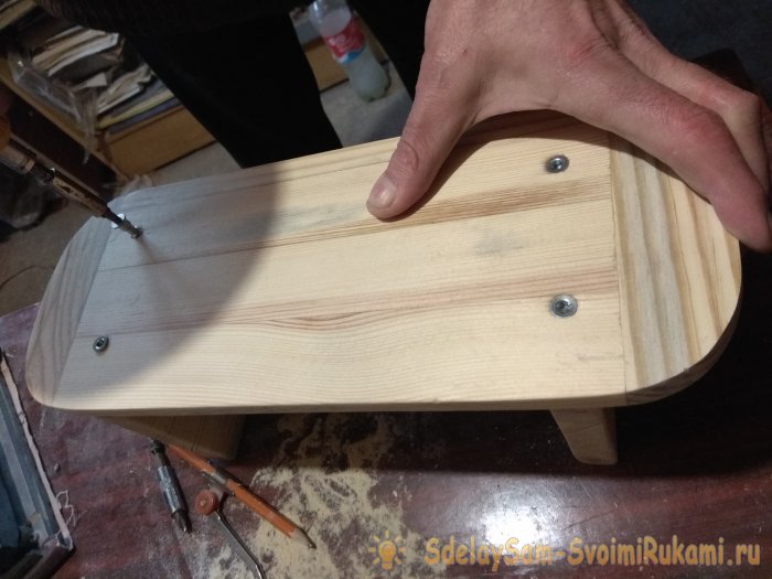 Изготовление маникюрной подставки под руки