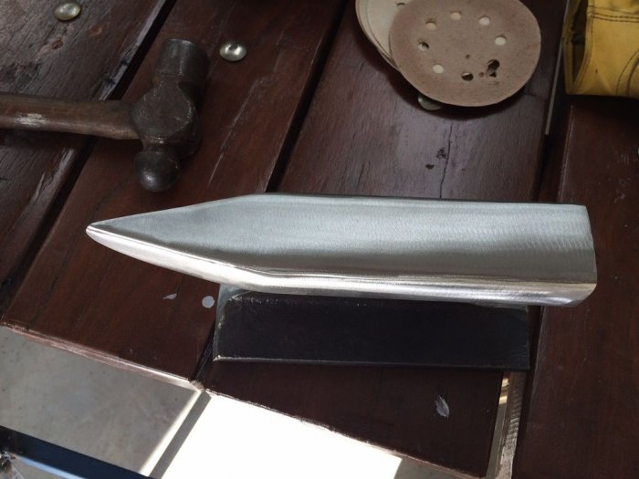 Наковальня из куска рельса