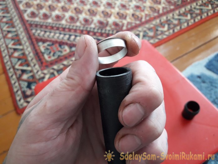 Модификация карманного фонарика с аккумуляторов ААА на аккумулятор 18650