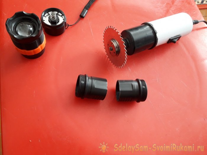 Модификация карманного фонарика с аккумуляторов ААА на аккумулятор 18650