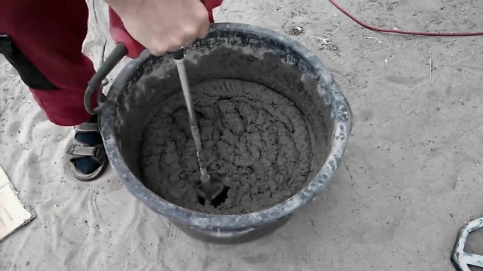 Мощение террасы самодельной бетонной плиткой своими руками