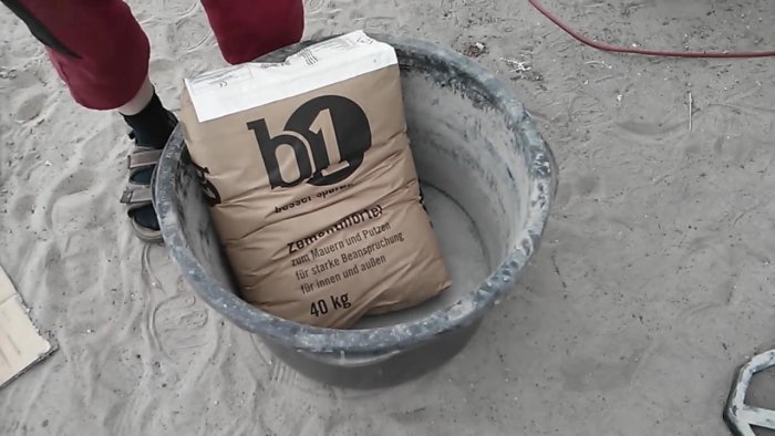 Мощение террасы самодельной бетонной плиткой своими руками