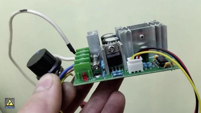 Дешевые светильники для освещения мастерской