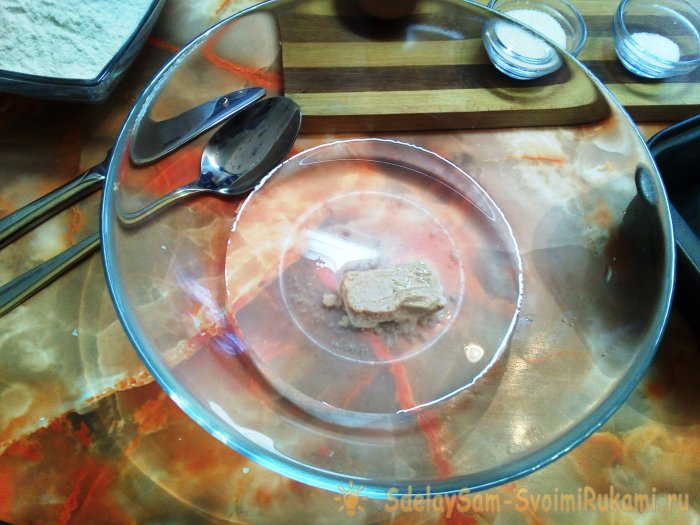 Как просто испечь домашний хлеб без хлебопечки