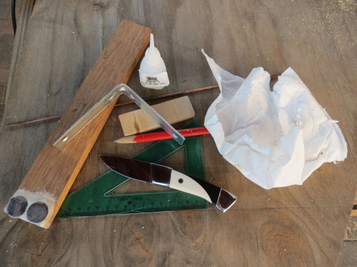 Простое приспособление для заточки ножей под фиксированным углом