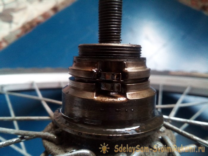 Разборка профилактика и сборка задней втулки и трещотки велоколеса