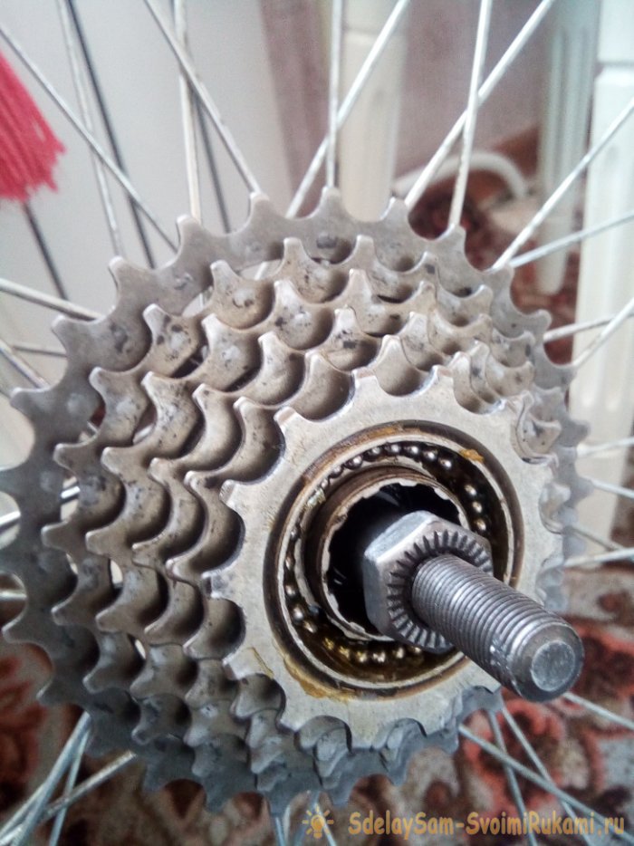Разборка профилактика и сборка задней втулки и трещотки велоколеса
