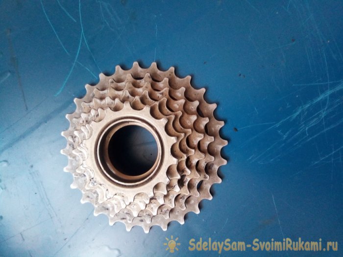 Разборка профилактика и сборка задней втулки и трещотки велоколеса