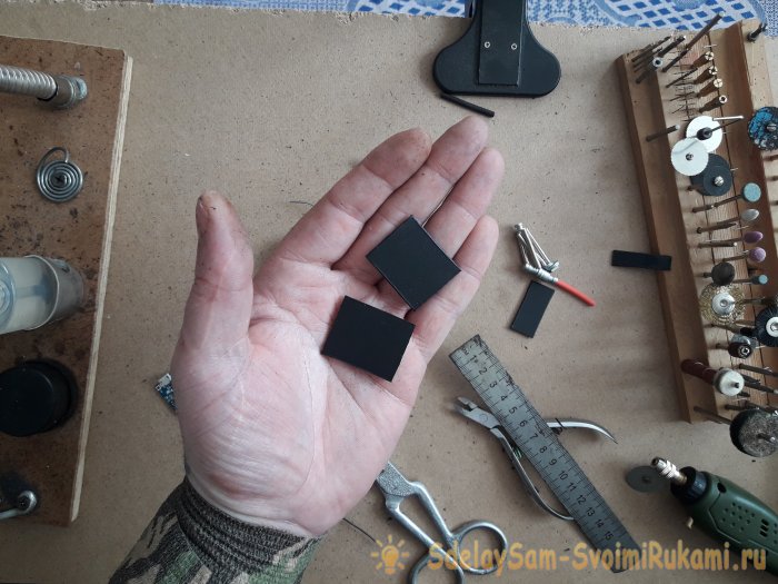 Компактное зарядное устройство для любых внешних аккумуляторов