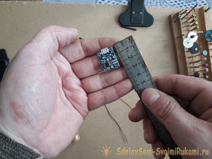 Компактное зарядное устройство для любых внешних аккумуляторов