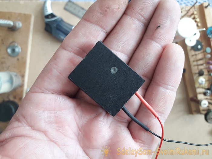 Компактное зарядное устройство для любых внешних аккумуляторов