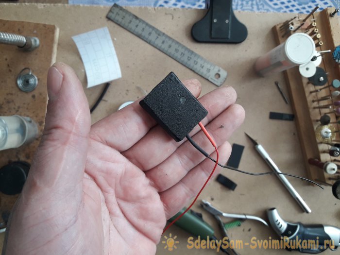 Компактное зарядное устройство для любых внешних аккумуляторов