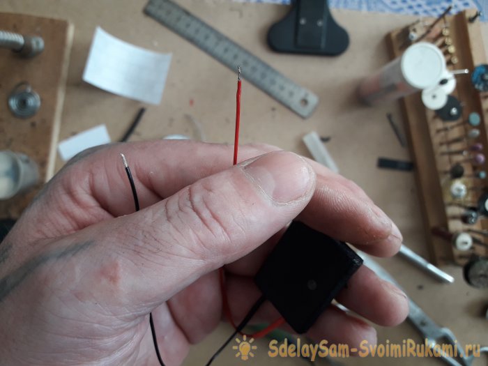 Компактное зарядное устройство для любых внешних аккумуляторов