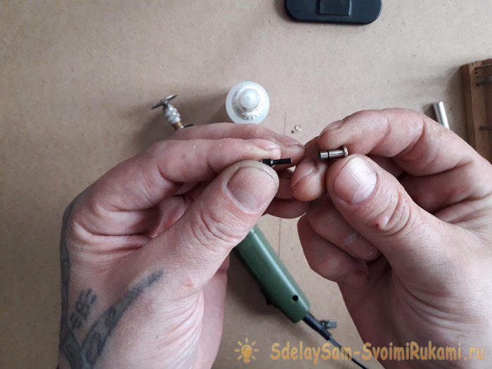 Как сделать надёжные заглушки для телефона