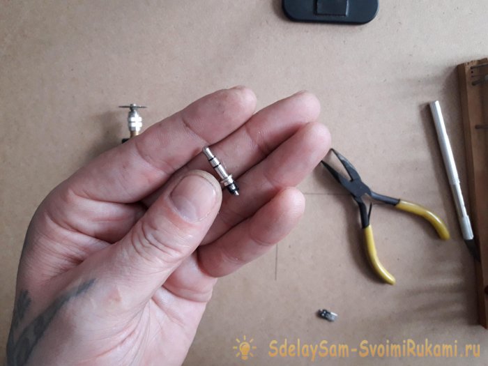 Как сделать надёжные заглушки для телефона