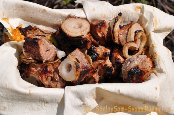 Свиной шашлык в соевом соусе