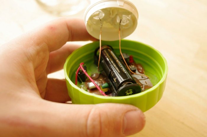 Фонарик в банке своими руками