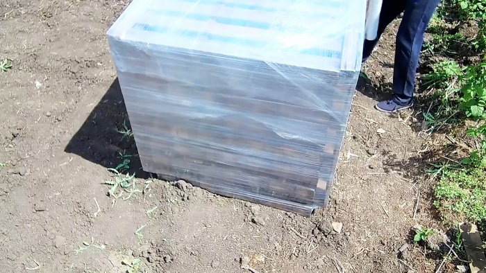 Как быстро сделать емкость для полива на 1000 литров практически бесплатно