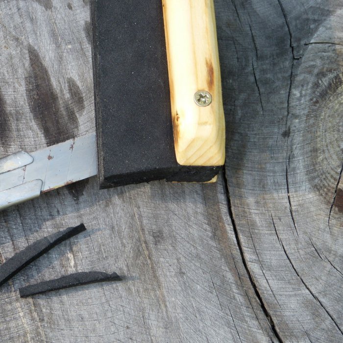 Самодельная щетка из вторсырья к которой не липнет мусор