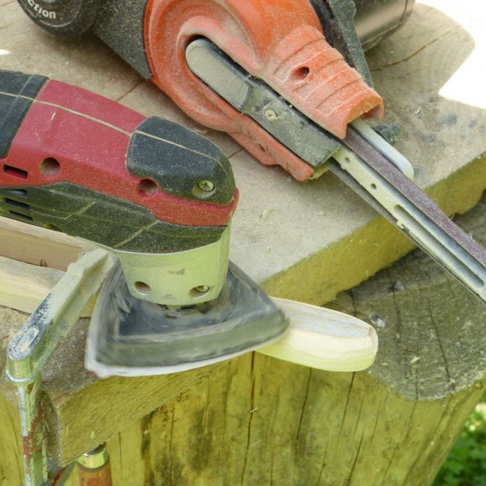 Самодельная щетка из вторсырья к которой не липнет мусор