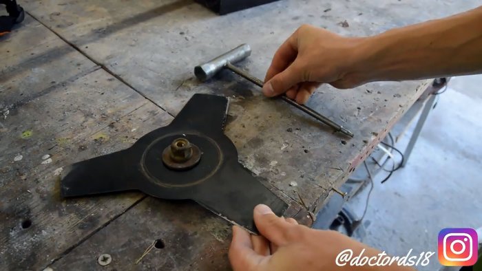 Как расширить функционал триммера за счет щеток