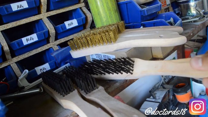 Как расширить функционал триммера за счет щеток