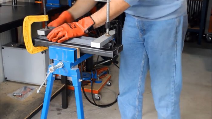 Гибочный штамп для самодельного пресса из домкрата