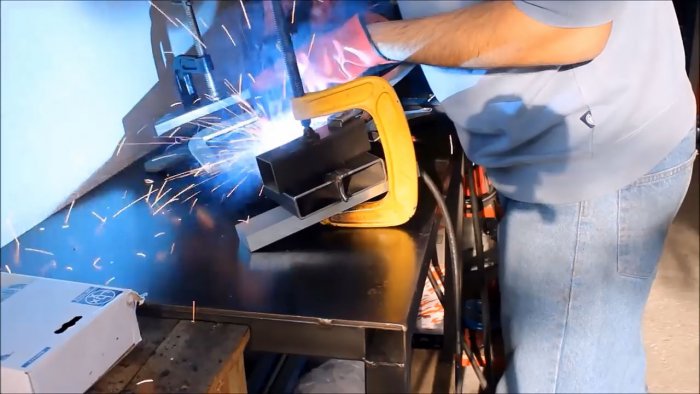 Гибочный штамп для самодельного пресса из домкрата