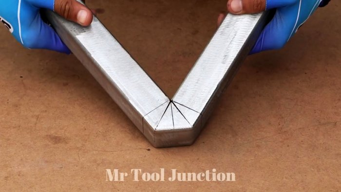 Как сделать необычный аккуратный изгиб профильной трубы под любой угол