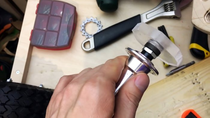 Как сделать детский электромобиль из фанеры и шуруповерта