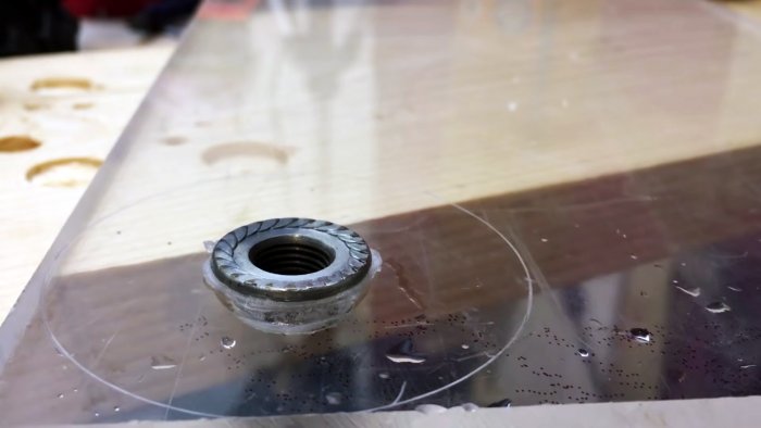 Как сделать детский электромобиль из фанеры и шуруповерта