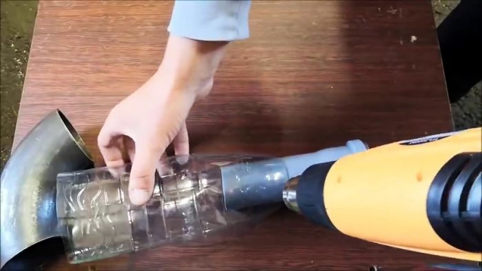 Соединяем 2 трубы разного диаметра ПЭТ бутылкой
