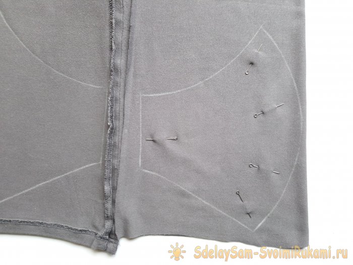 Подробный мастер-класс по изготовлению легкой удобной маски из футболки